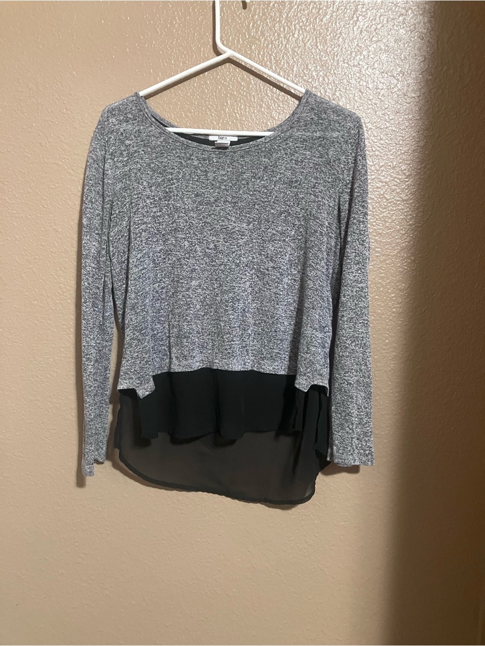 Bar III Two-Tone Layered Hem Long Sleeve Top - Gray and Black